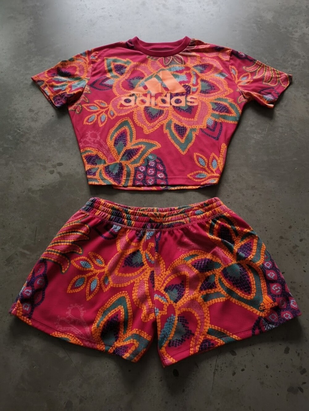 Adidas x Farm Rio Graphic Tee & Pacer 3-Stripes Knit Shorts | XL - Picture 4 of 6